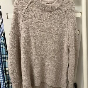 Cozy Women's Sweater in Cream